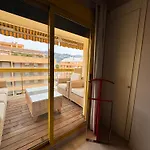 Gran Con Piscina En * デニア